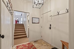 Interior - 3-Min Walk to Lifts ⛷️ | Cozy Park City Retreat (Park City)