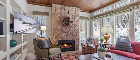 TV connectée, cheminée