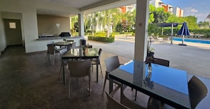 Outdoor dining