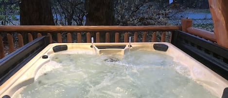 Bain à remous extérieur