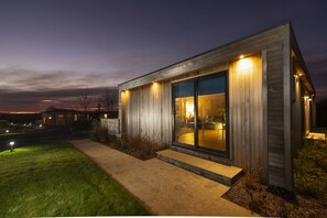 Exterior detail - The Spinney, Strawberryfield Park -  a lodge that sleeps 2 guests  in 1 bedroom (Cheddar)