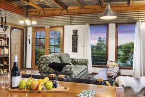 Dining - Sunset Cottage - Yarra Valley (Healesville)