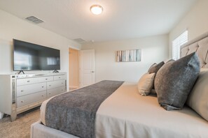 4 bedrooms, iron/ironing board, travel cot, free WiFi
