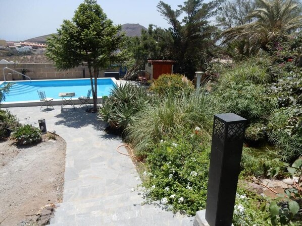 Piscine extérieure, piscine chauffée