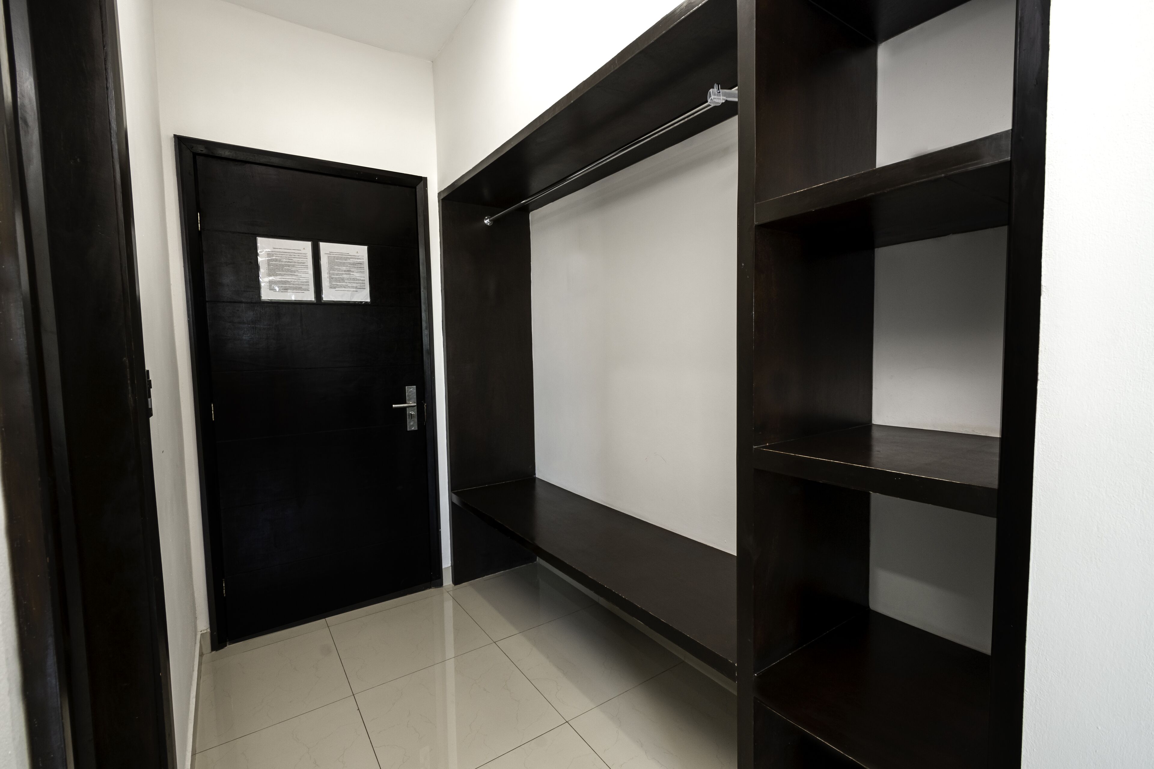 deluxe double room | desk, laptop workspace, free wifi, bed sheets
