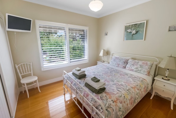 4 habitaciones, tabla de planchar con plancha y wifi gratis 