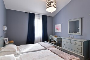 4 chambres, fer et planche à repasser, Wi-Fi, draps fournis