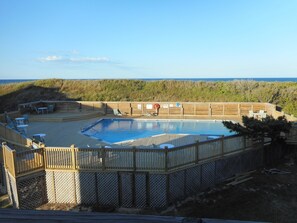 Udendørs pool