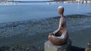 På stranden og strandhåndklær