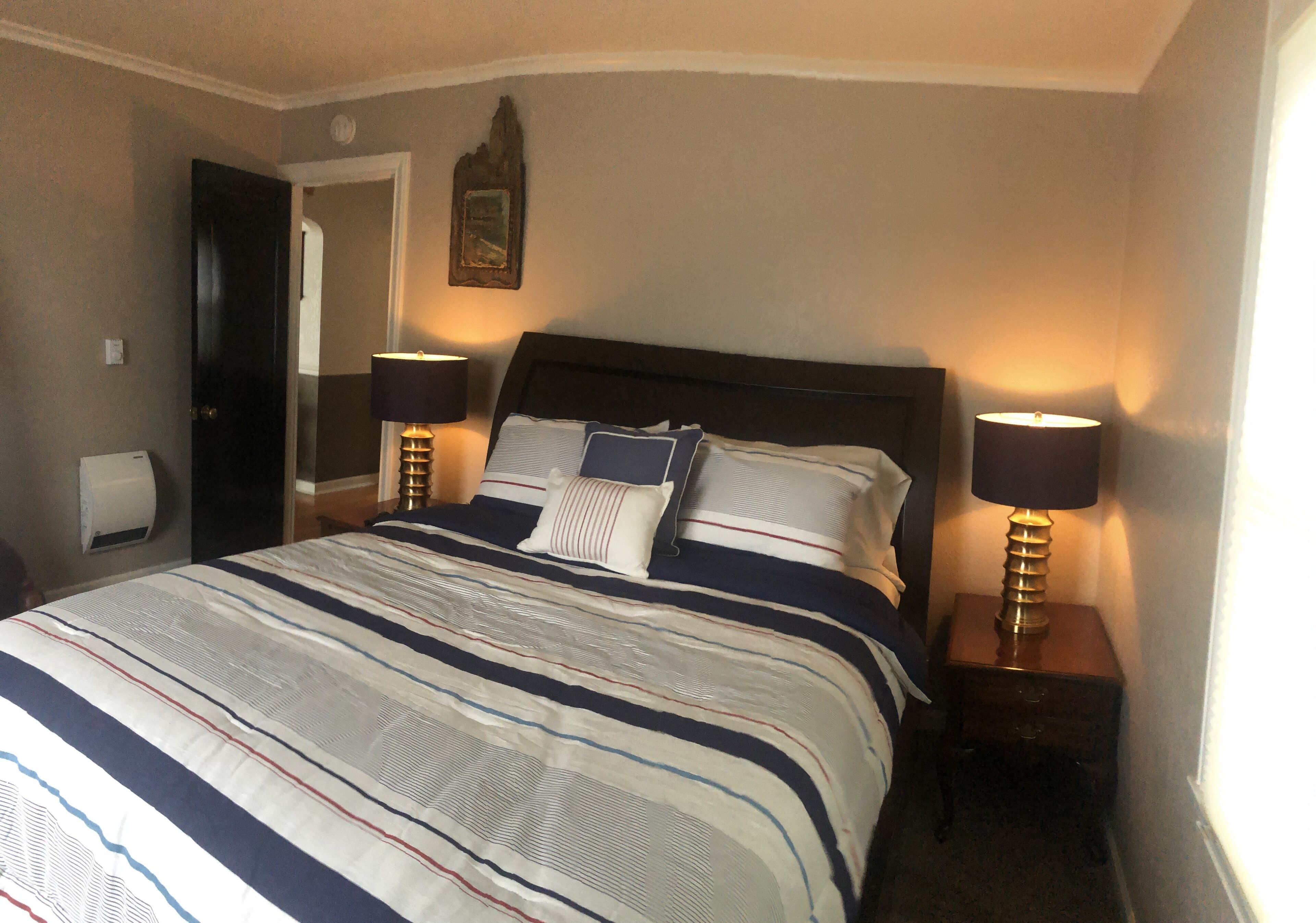 2 chambres, fer et planche à repasser, Wi-Fi gratuit, draps fournis