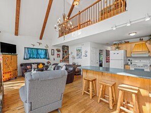 TV, fireplace, DVD player, stereo