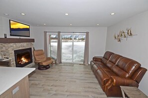 TV, fireplace, DVD player