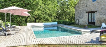 Beautiful home in Sembas