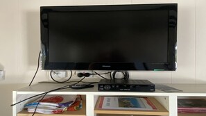 Television - Jurien Bay View Bungalows - Island View 7, 8 Hill Street (Jurien Bay)