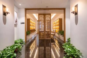 Interior - Floral Hotel Su Pu Exhibition Center (Zhengzhou)