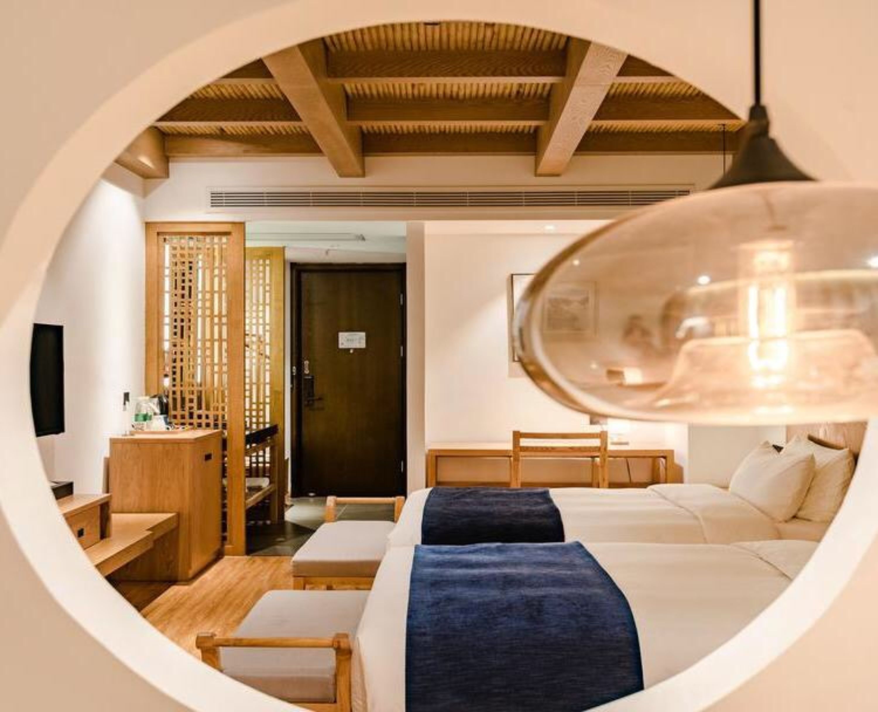 Design Twin Room (Mainland Chinese Citizen Only) | Desk, blackout drapes, free WiFi