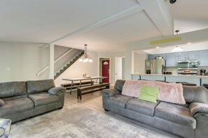 TV, fireplace, stereo - Hot Tub + Fire Pit: Margaritaville Resort Home! (Osage Beach)