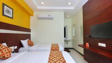 1 bedroom, pillowtop beds, individually decorated