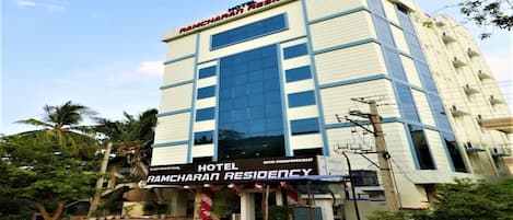 Overnatningsstedets indgangsparti