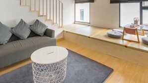Exclusive Loft (Mainland Chinese Citizen Only) - Floral Hotel Stay Along Shanghai (Shanghai)