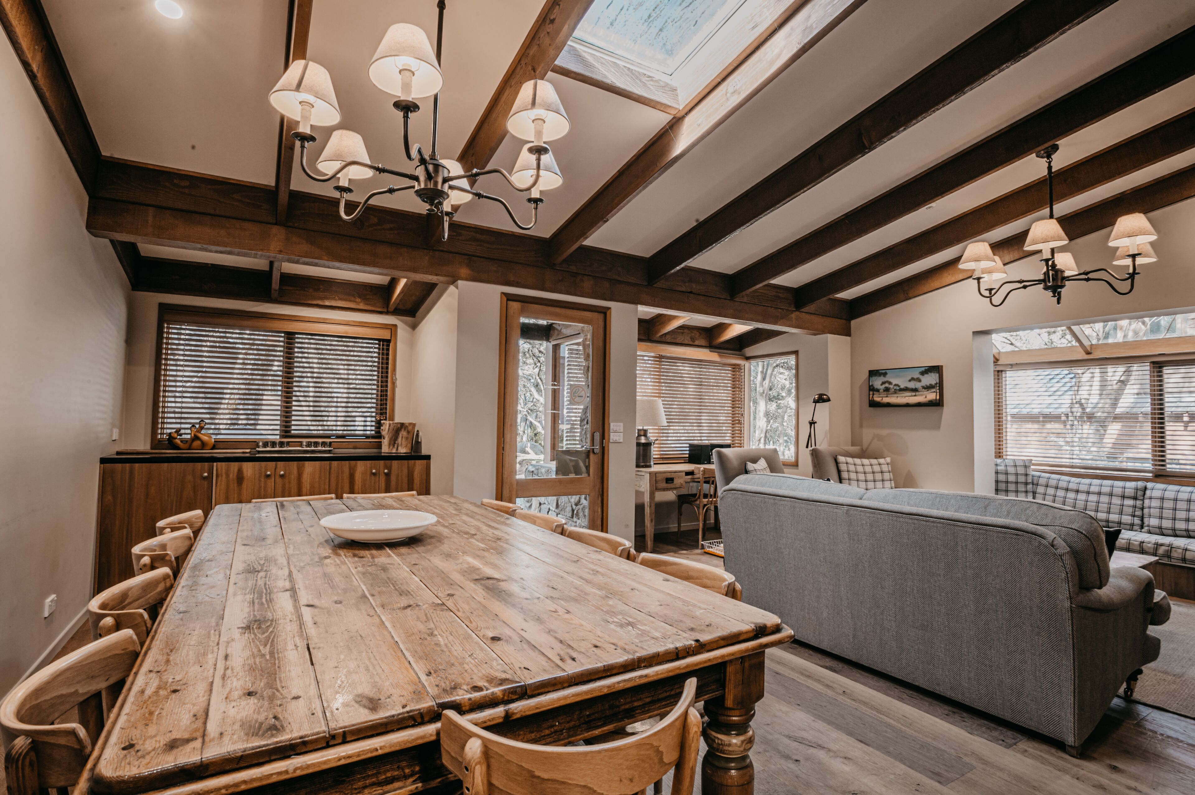 "Bundaleer" Luxury 5 bedroom Chalet in Thredbo