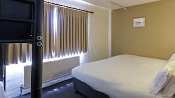 Double Room | Free WiFi, bed sheets