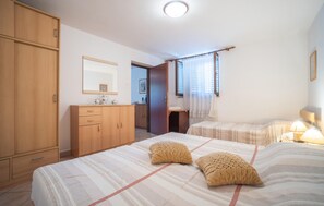 1 bedroom, free WiFi, bed sheets - 1 bedroom cozy apartment in Pavicini (Pavicini)