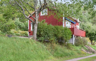 2 bedroom cozy home in Gamleby