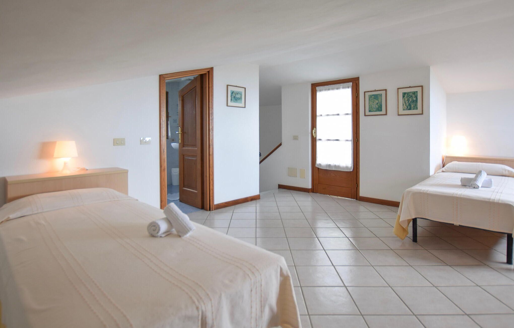 3 camere, culla da viaggio, Wi-Fi gratuito