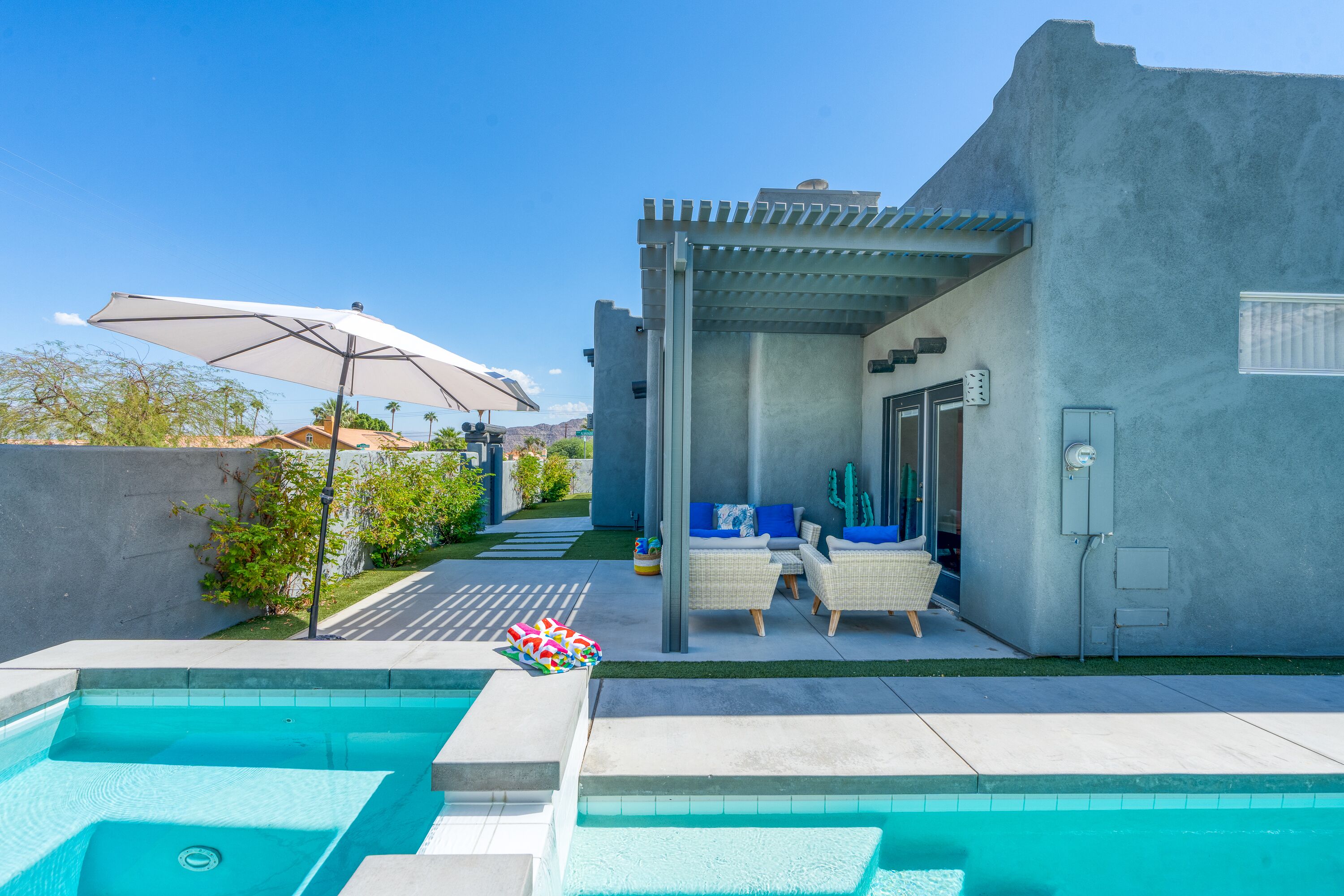 Piscine extérieure, piscine chauffée