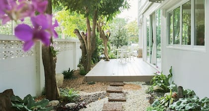 Privates Haus mit Gartenblick in der Nähe des berühmten Tempels