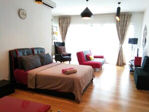 1 camera, ferro/asse da stiro, Wi-Fi