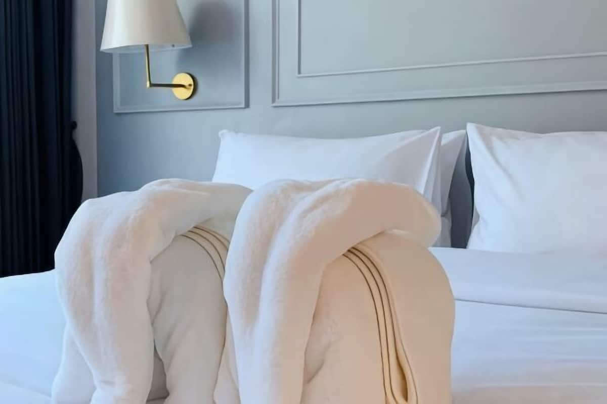Minibar, in-room safe, blackout drapes, soundproofing