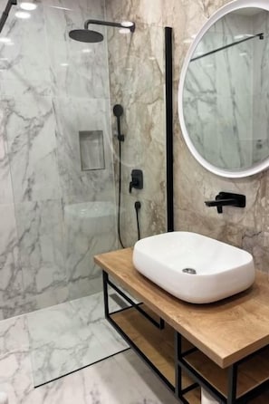 Hair dryer, towels - Vacation home Nikica by Interhome (Brodarica)