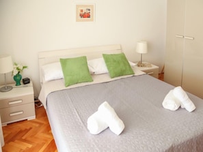 4 bedrooms, WiFi - Vacation home Nikica by Interhome (Brodarica)