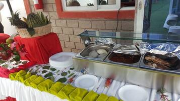 ๋งค์ผ ์ ๋ฝ์ ๋ฌด๋ฃ ์์นจ ์์ฌ ํฌํจ