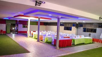 Meeting facility