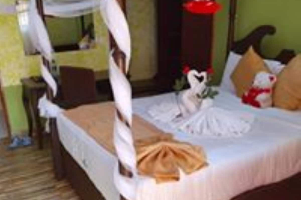 Quarto executivo | Frigobar, cofres nos quartos, escrivaninha, cortinas blackout