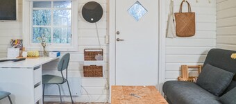 Beautiful home in Hovborg with WiFi