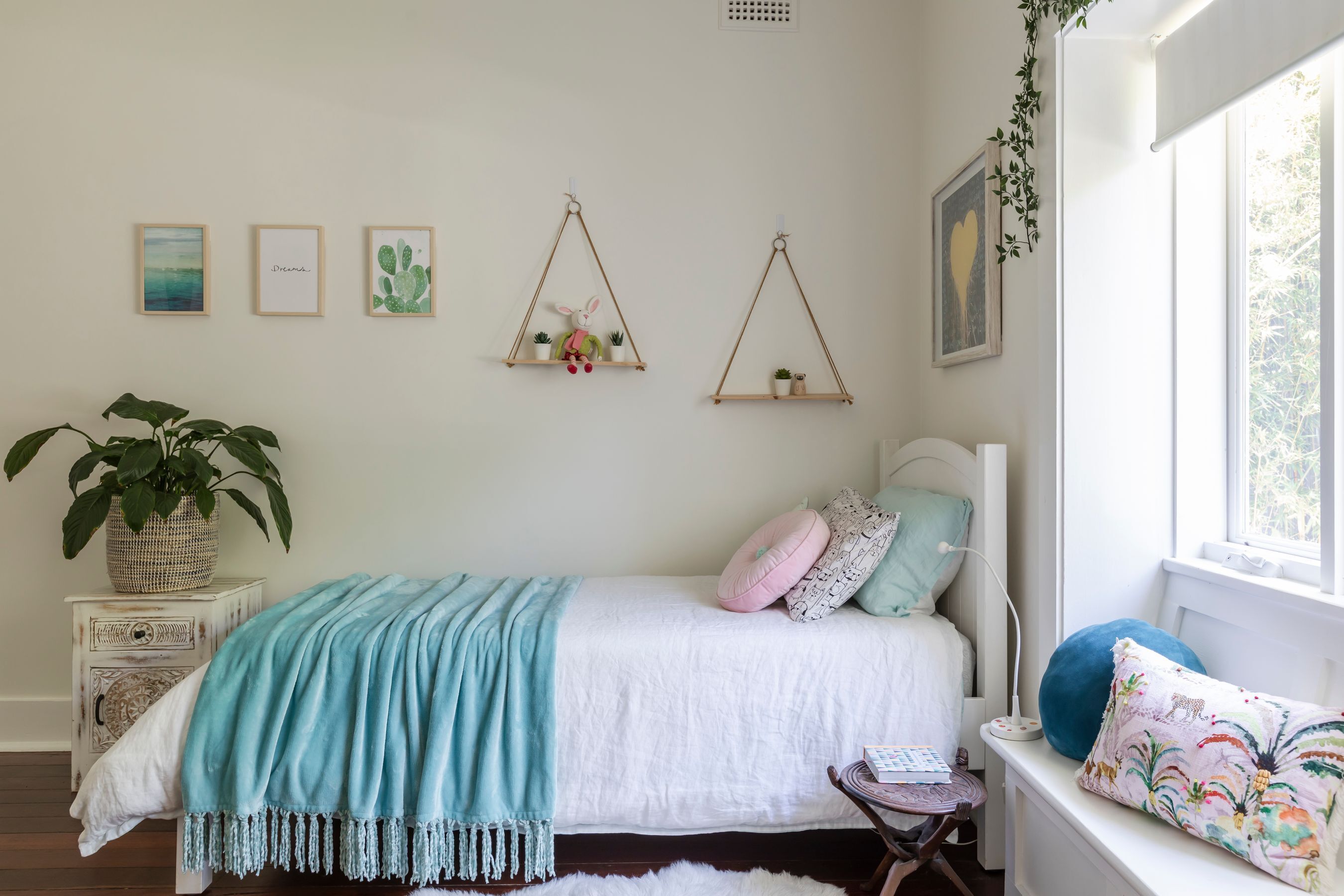 Luxury Villas Clovelly Pool Escape (Walk to the beach) — image 26