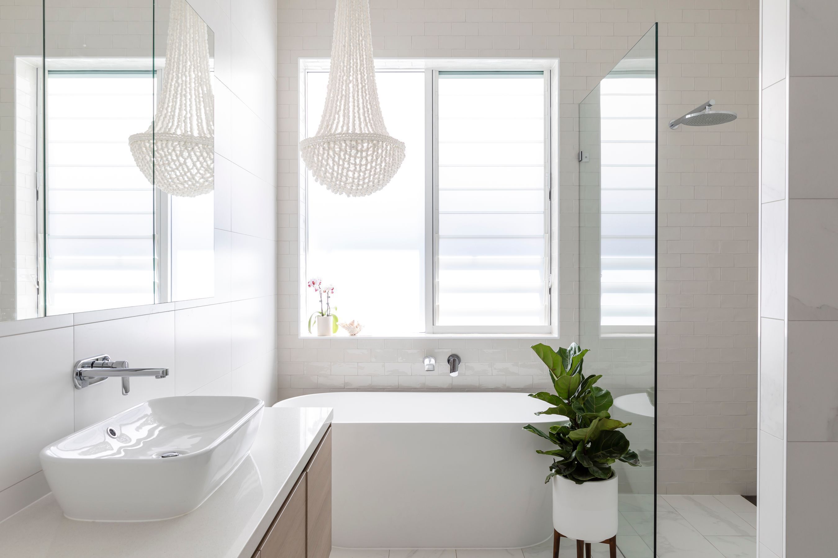 Luxury Villas Clovelly Pool Escape (Walk to the beach) — image 5