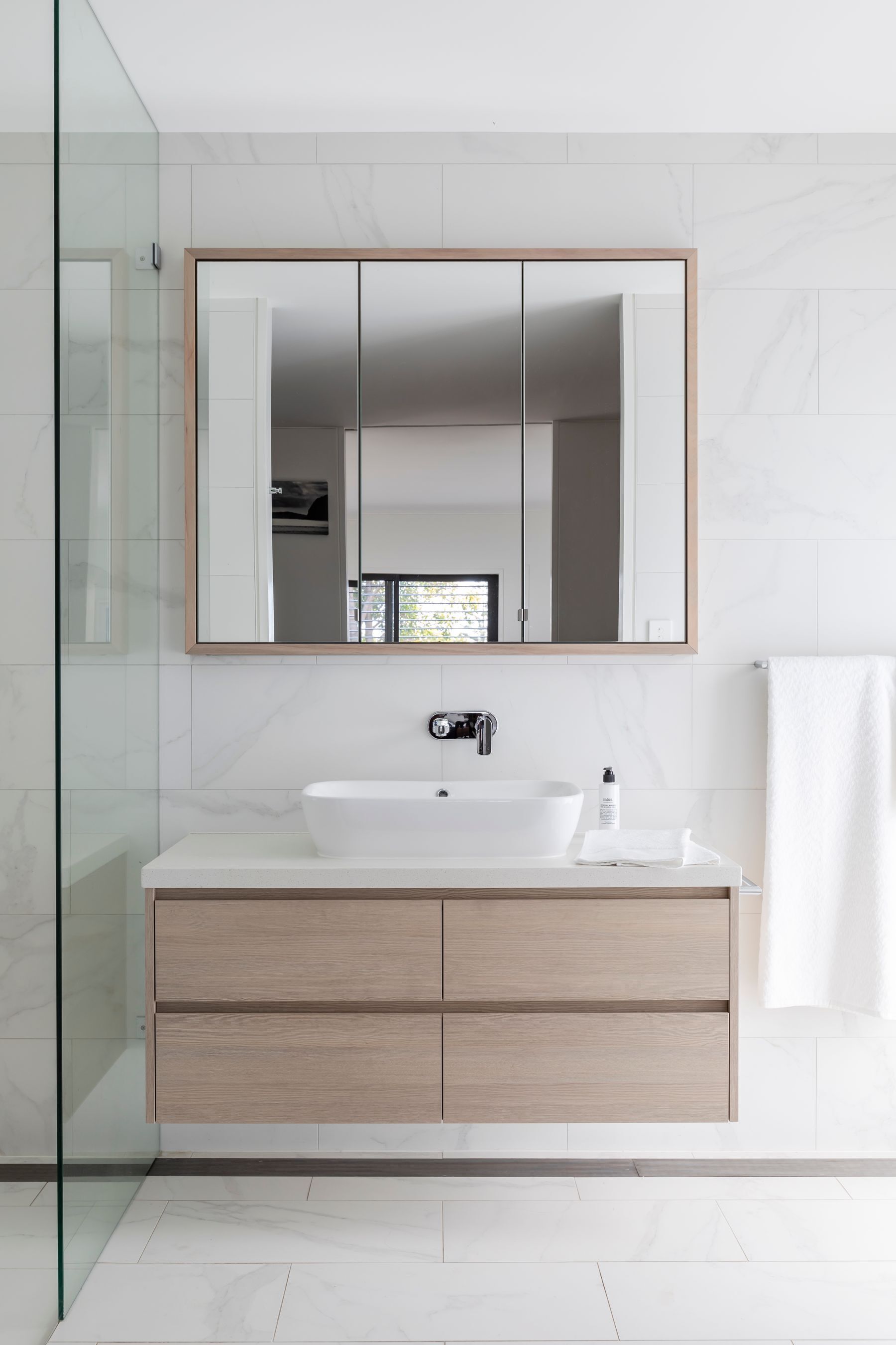 Luxury Villas Clovelly Pool Escape (Walk to the beach) — image 22