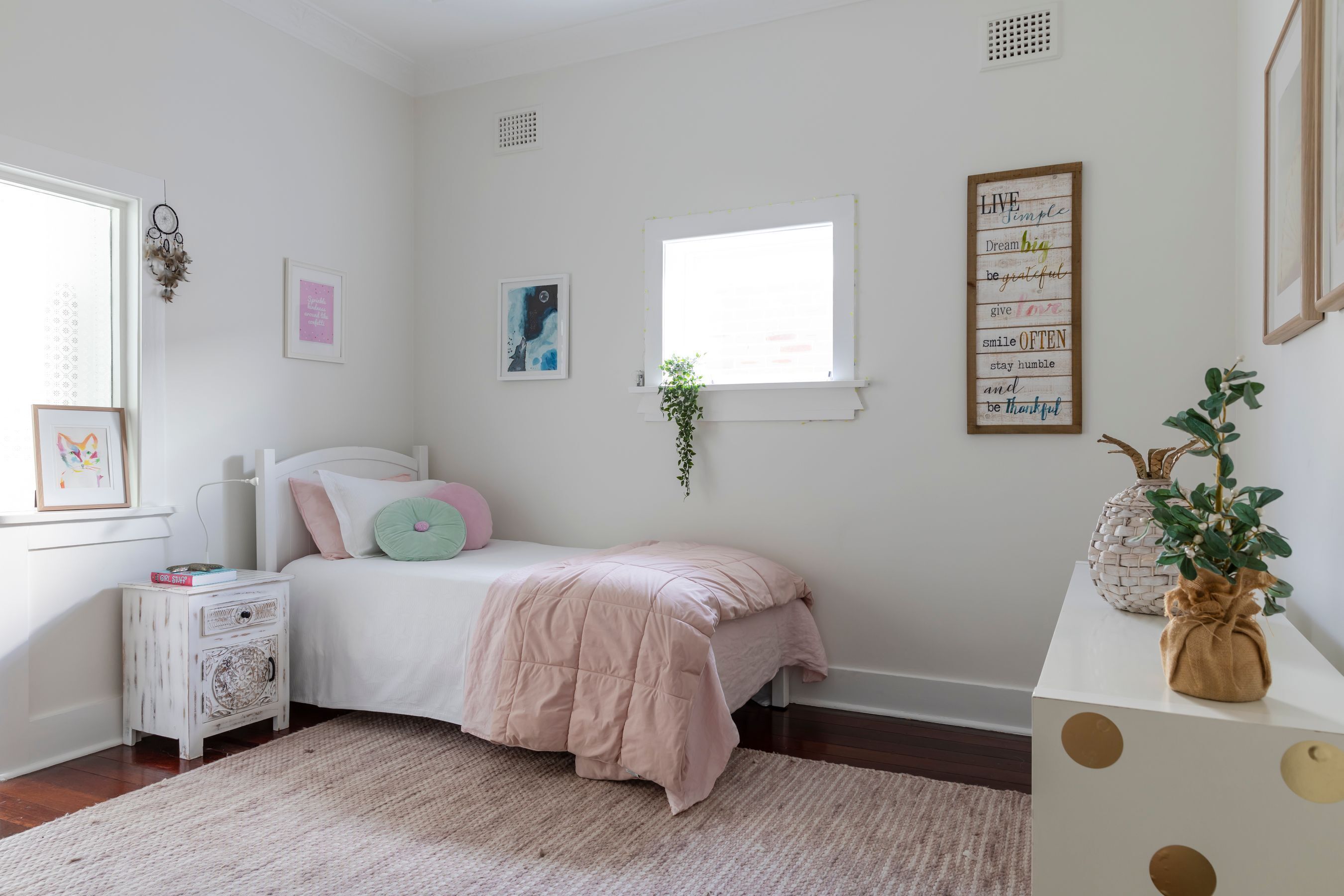 Luxury Villas Clovelly Pool Escape (Walk to the beach) — image 23