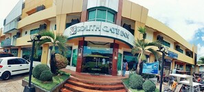 Exterior detail - Southgate Inn (Kabankalan City)