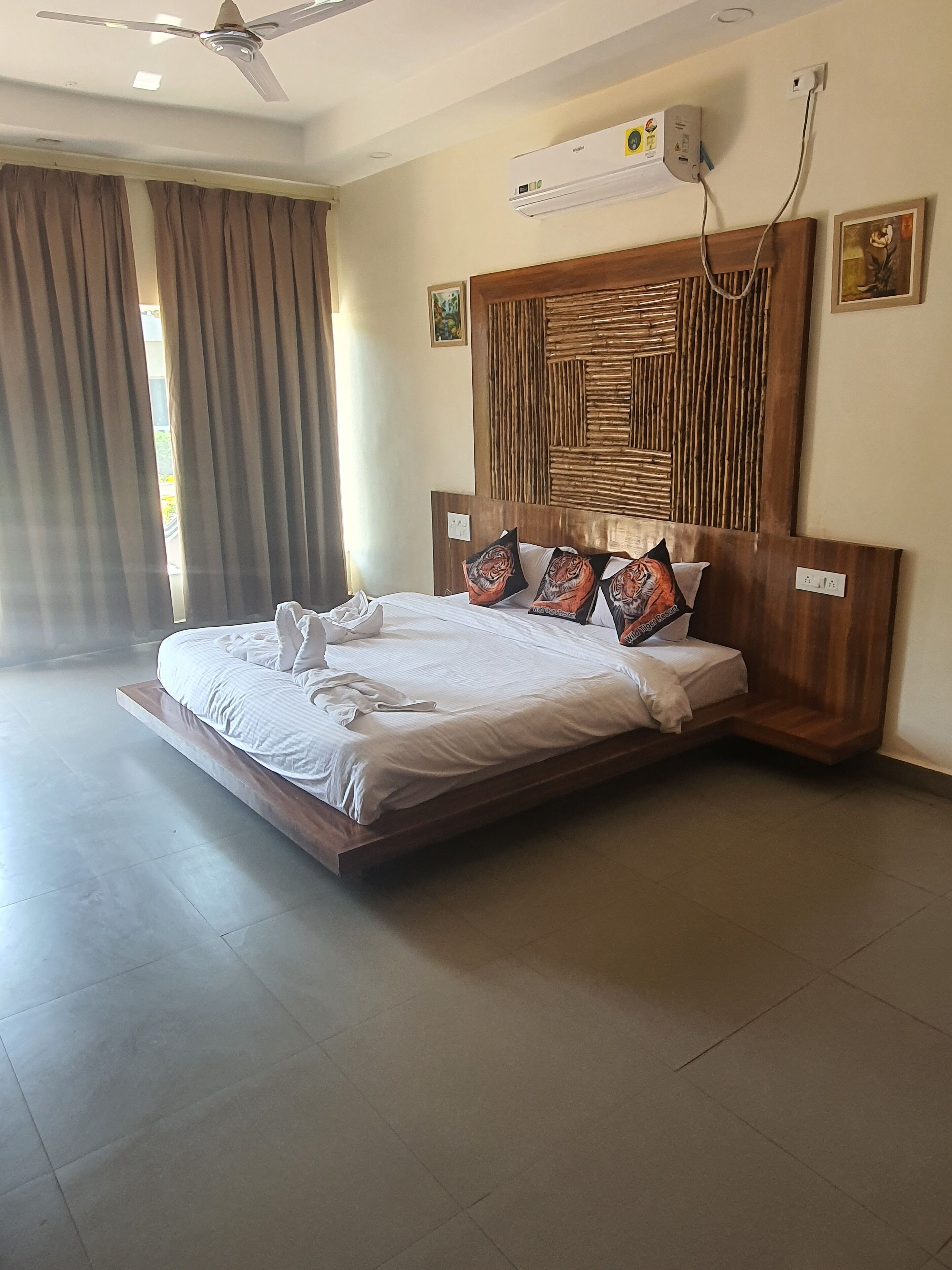 Family Room | 1 bedroom, individually furnished, desk, laptop workspace