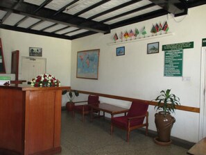 Reception - Eldoret Wagon Hotel (Eldoret)