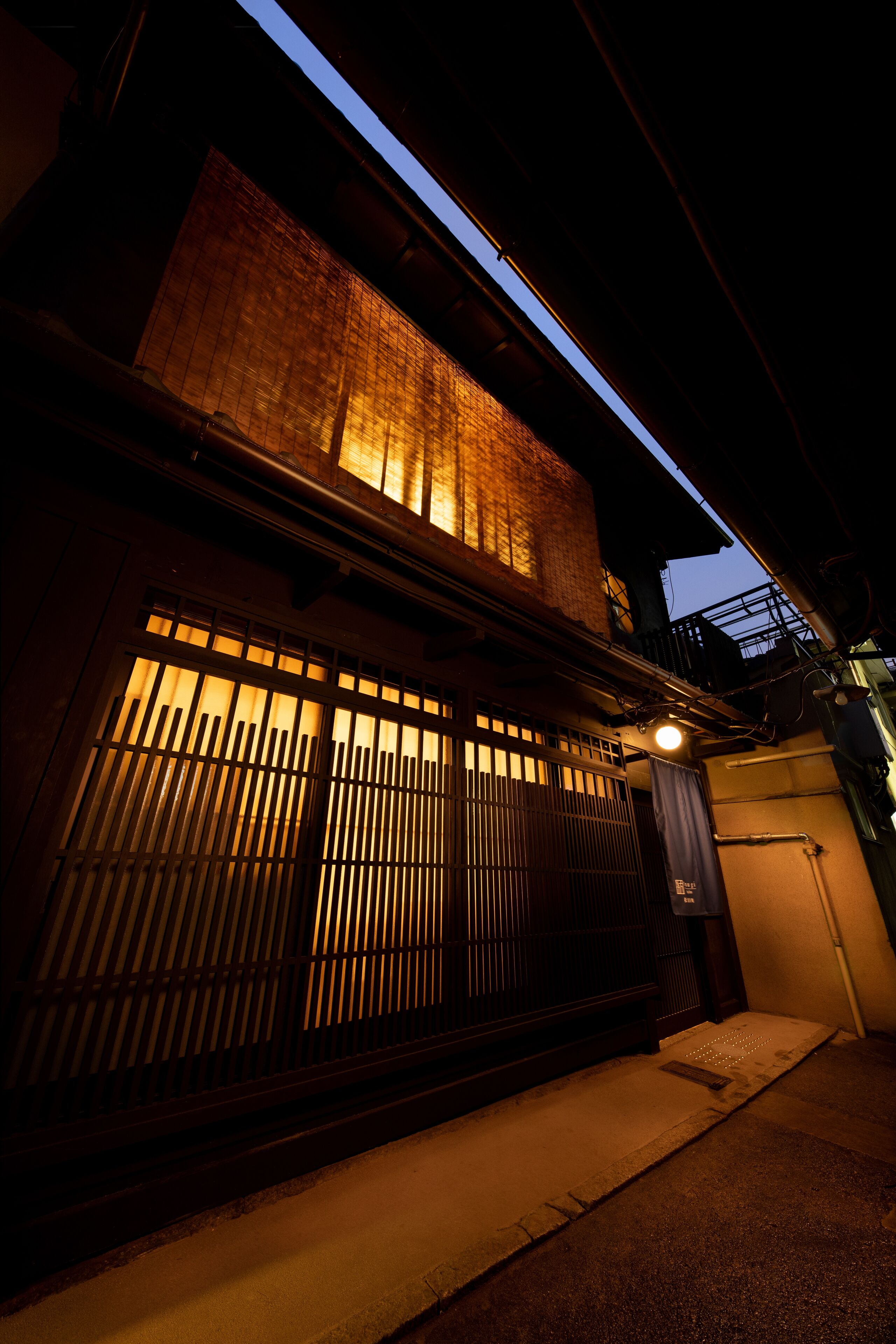 숙박 시설 입구