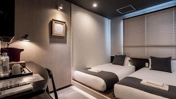 Japanese Style Room -2 People | Desk, laptop workspace, WiFi (free)