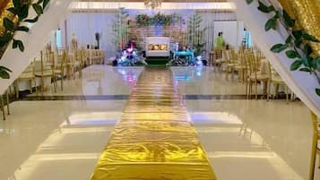 Banquet hall