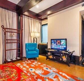 Gallery Double Room (Mainland Chinese Citizen Only) | Living area - Floral Hotel The Upper House Pingle (Chengdu)